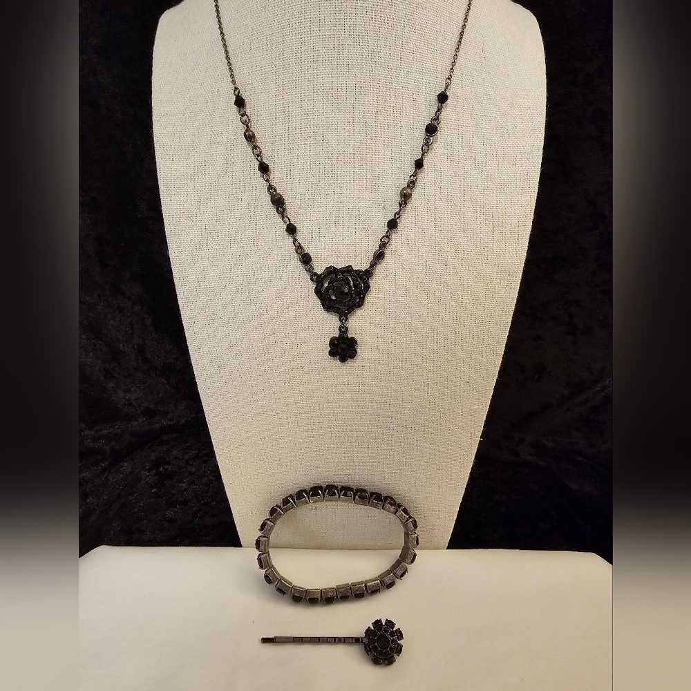Vintage Black Rhinestone - Floral Jewelry Set